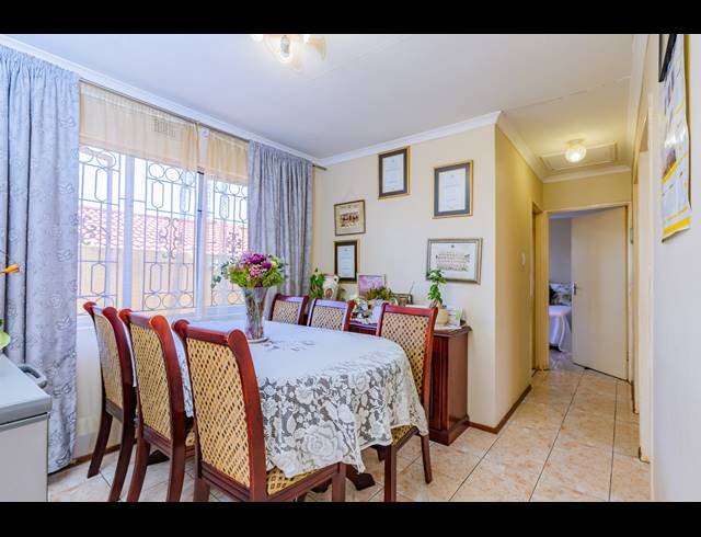 3 BEDROOM HOUSE FOR SALE IN SOUTHGATE